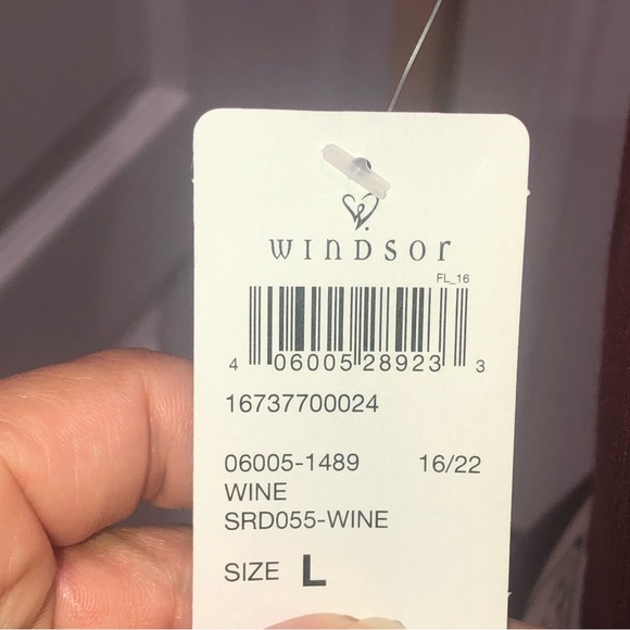 One Shoulder Sweater Dress- size large- NWT $35 - Picture 7 of 7